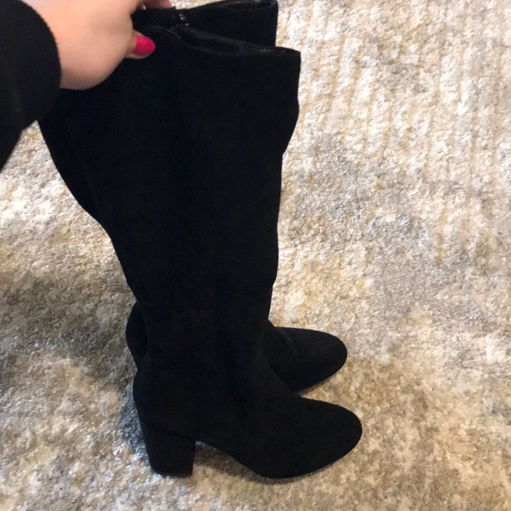 Soft heel boots